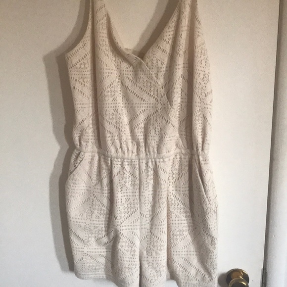 Romper - Picture 2 of 2